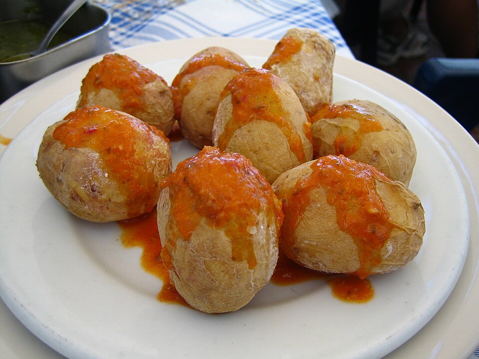 papas arrugadas z dwoma mojo