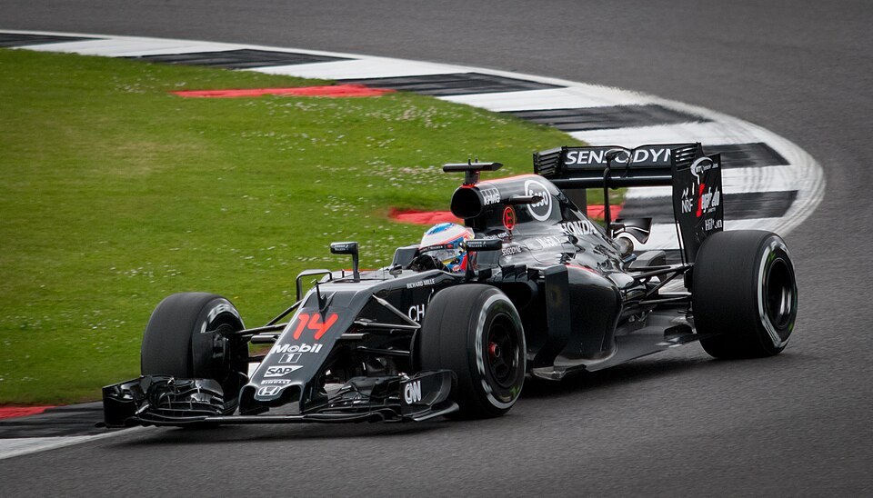 Fernando Alonso w McLarenie podczas sezonu 2016