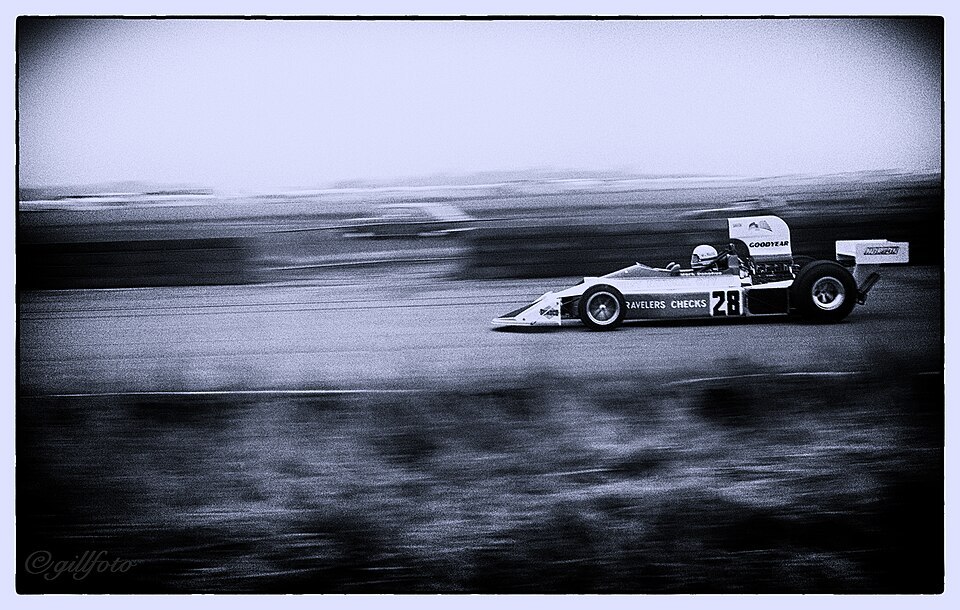 Mark Donohue w March 751 podczas Grand Prix Wielkiej Brytanii 1975