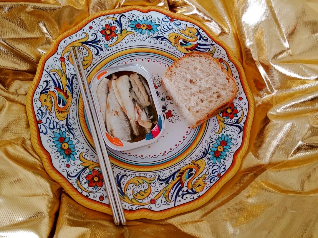 Węgorz wędzony — danie kuchni regionu Kaszuby i Pomorze