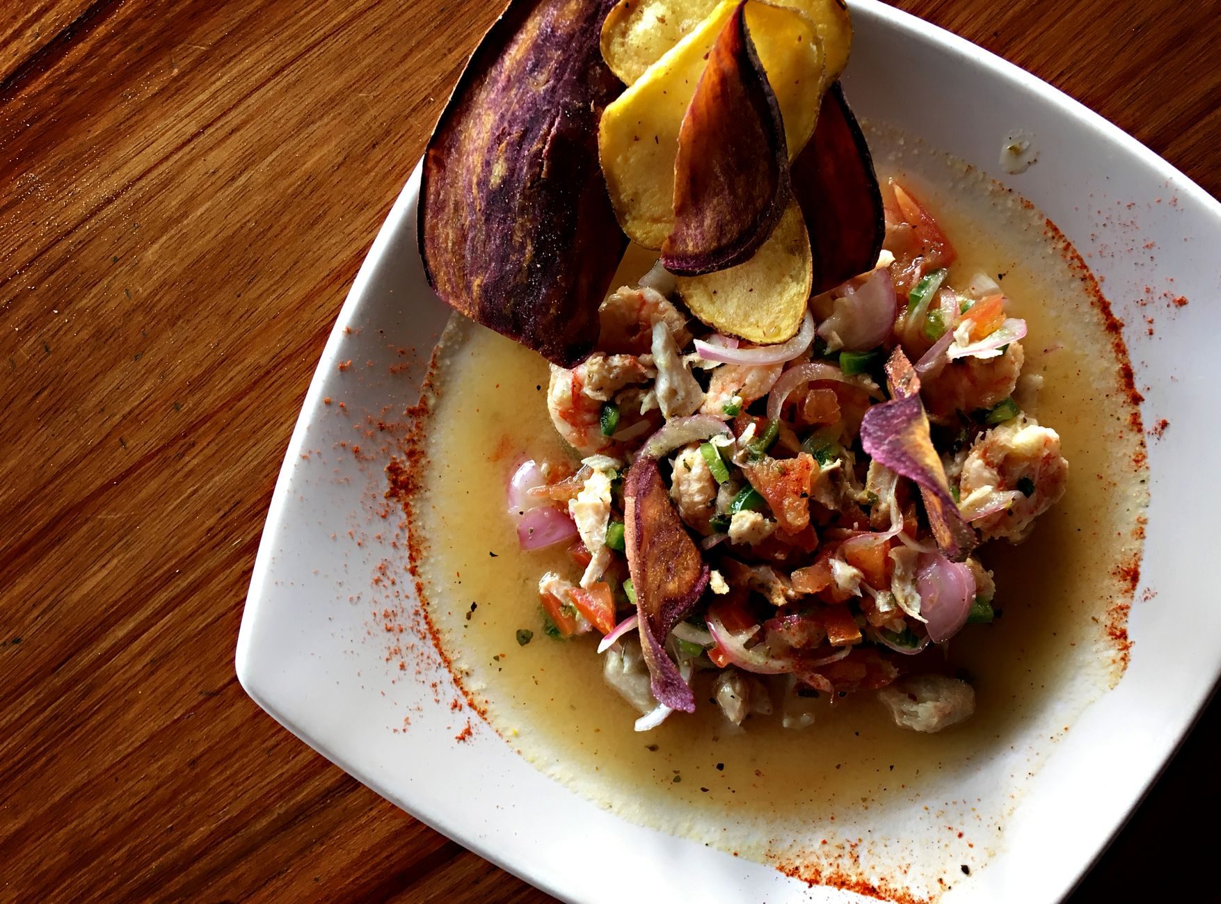 Kubeczek z ceviche na ulicy